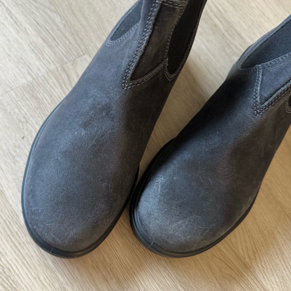 New without box blundstone boots - Picture 5 of 6